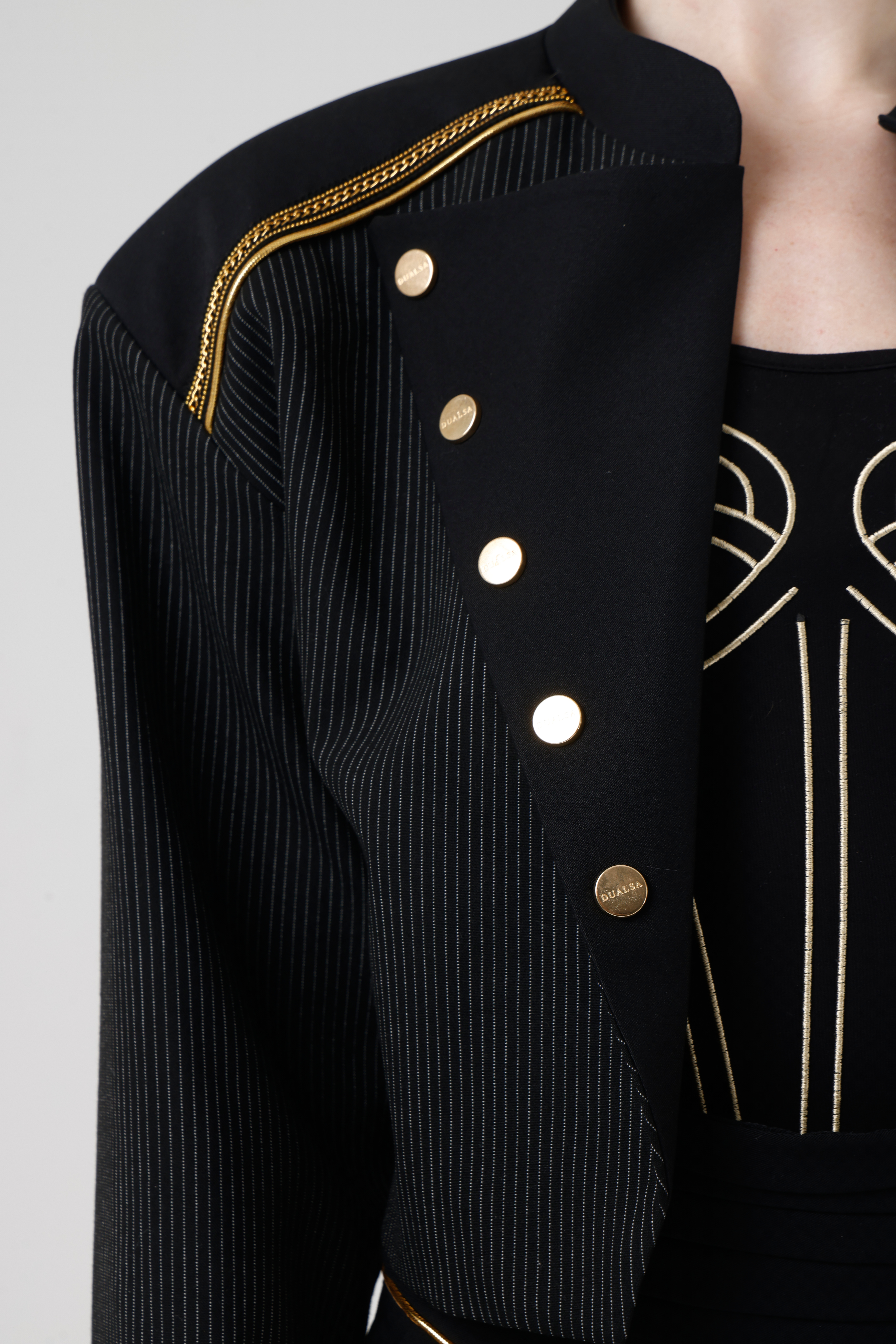 Alma Jacket Thumbnail 2