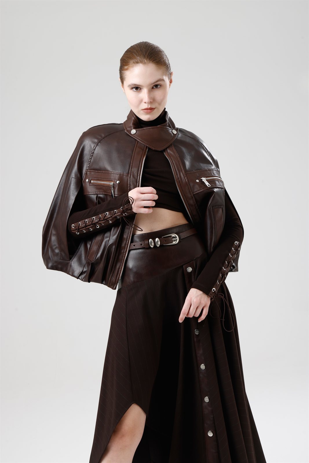 Diana Cape Thumbnail 3