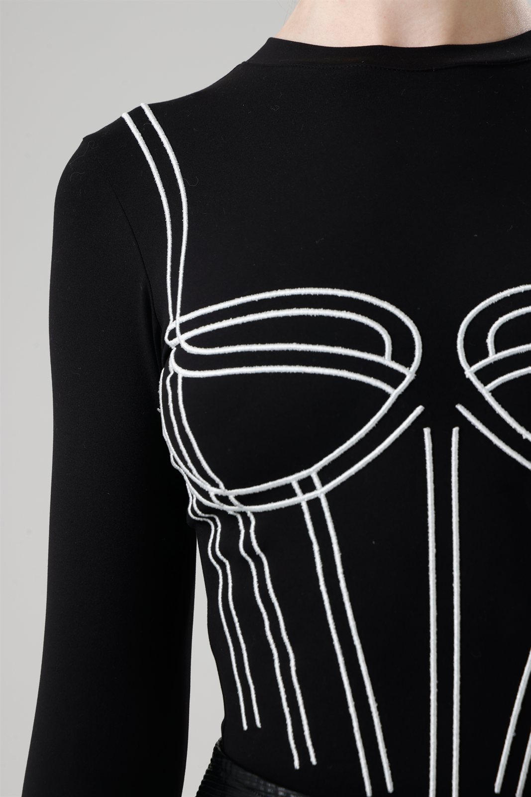 Gloria Body Thumbnail 2