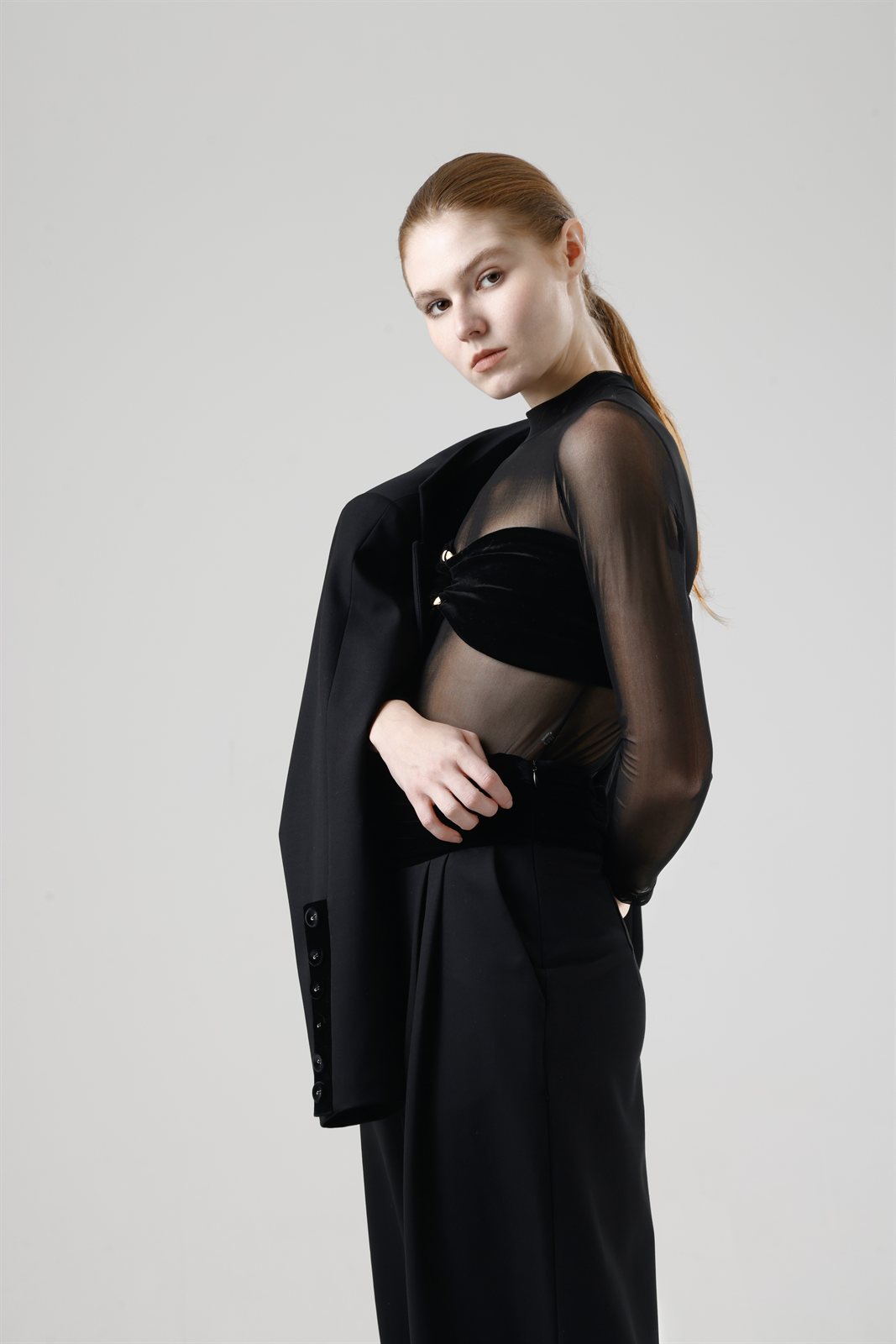 Sabina Body Thumbnail 2
